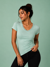 ROUND LACE TOP