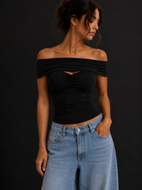 RUFFLED OFF-SHOULDER TOP