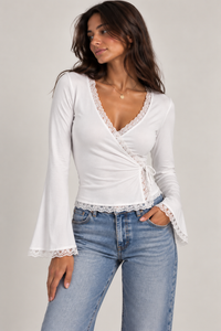 CASE CROSS LACE LONG SLEEVES TOP